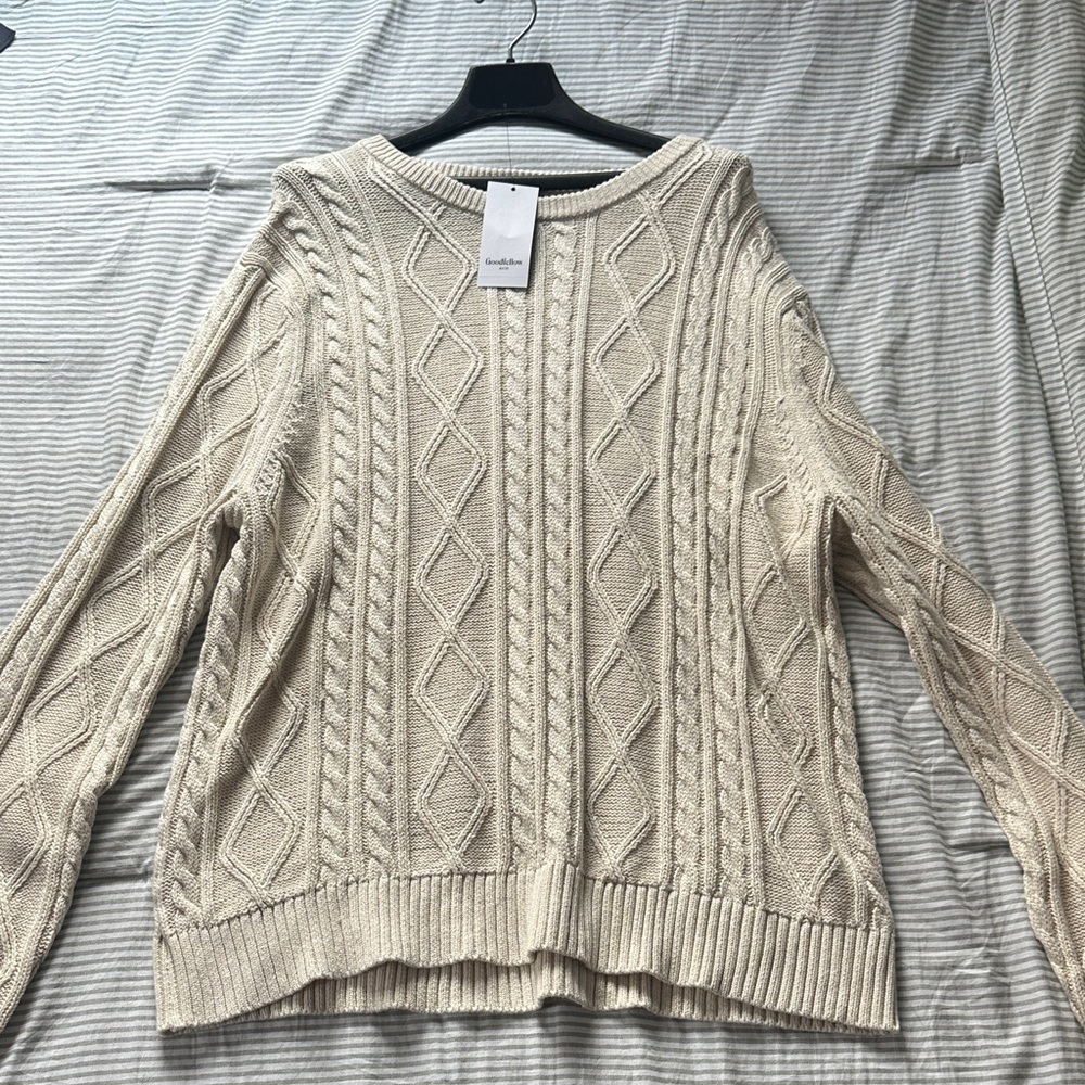 Goodfellow & Co Cream Cable Knit Crewneck Sweater
